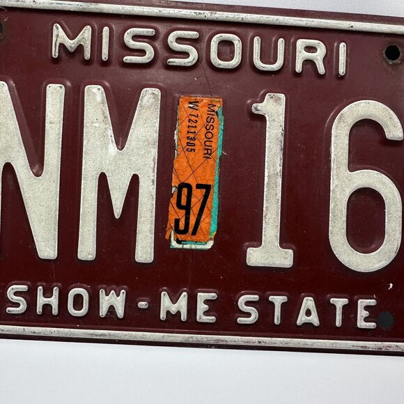 1997 VTG Missouri‎ Show-Me State License Plate UNM164 Man Cave Garage Restaurant - Picture 3 of 7